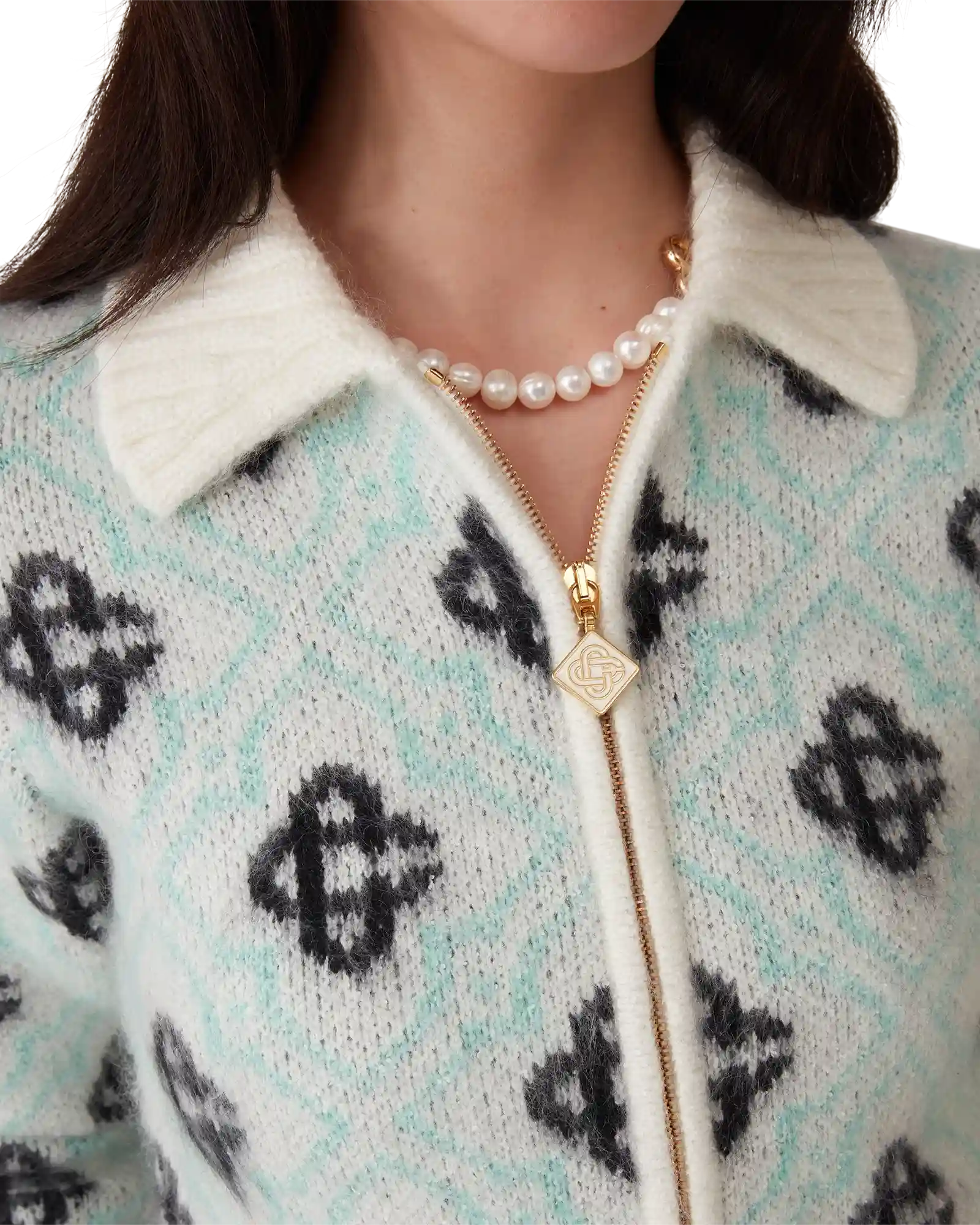 Pull monogramme zippé en mohair