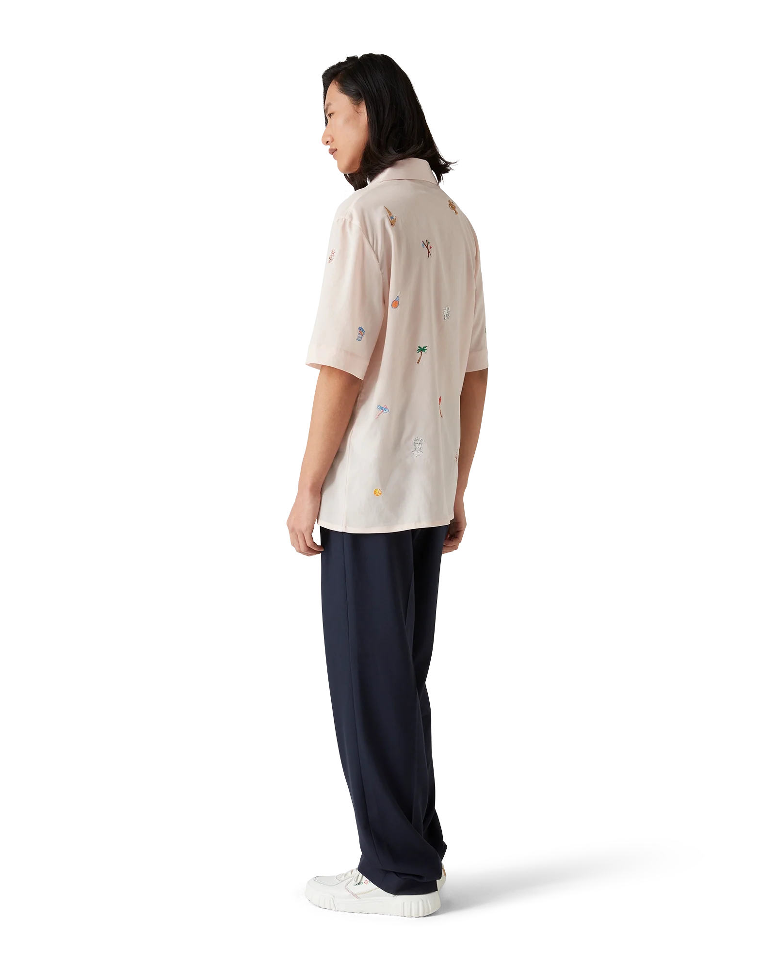 Chemise à motif brodé